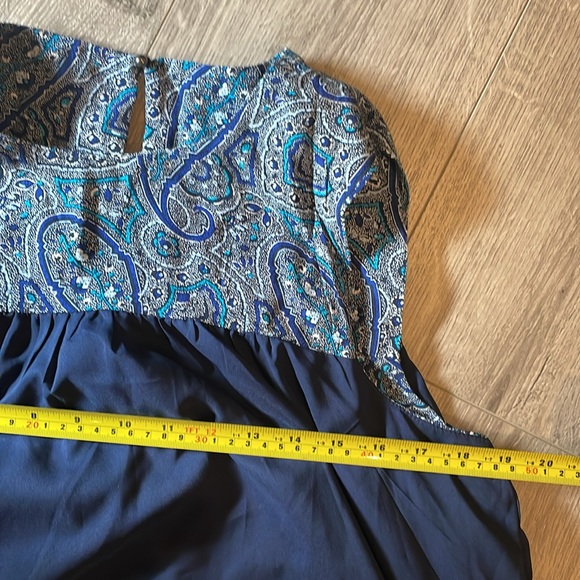 GAP Pretty Blue Short Paisley Shirred  Swing Dress with pockets and attach belt - Picture 6 of 10